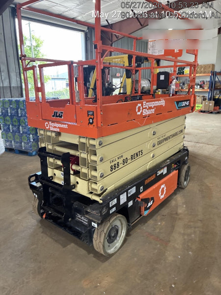 2025 JLG ES3246