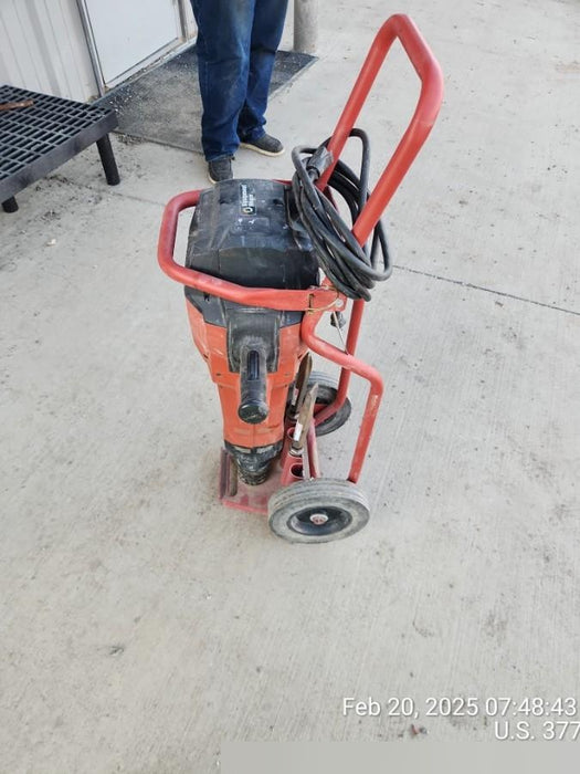 2022 HILTI TE 3000-AVR