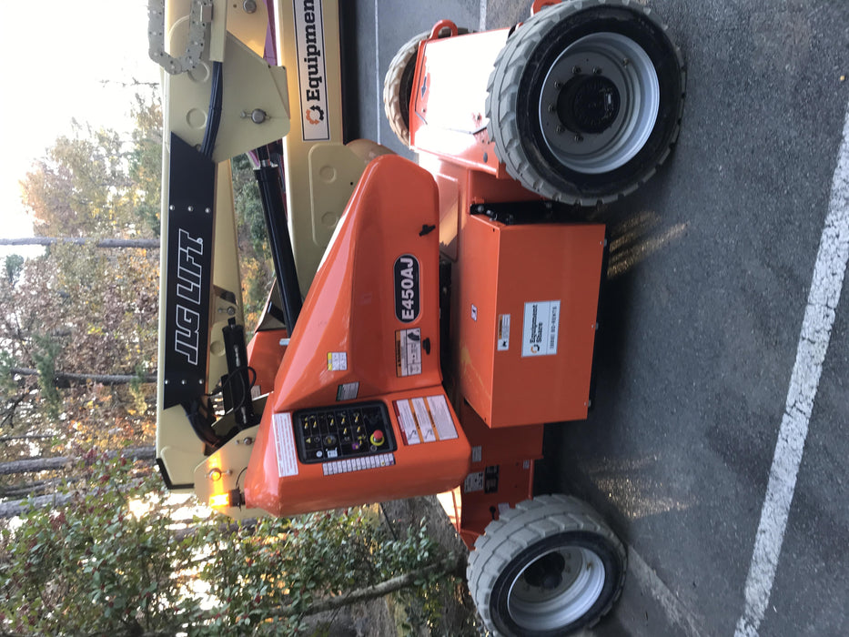 2019 JLG E450AJ