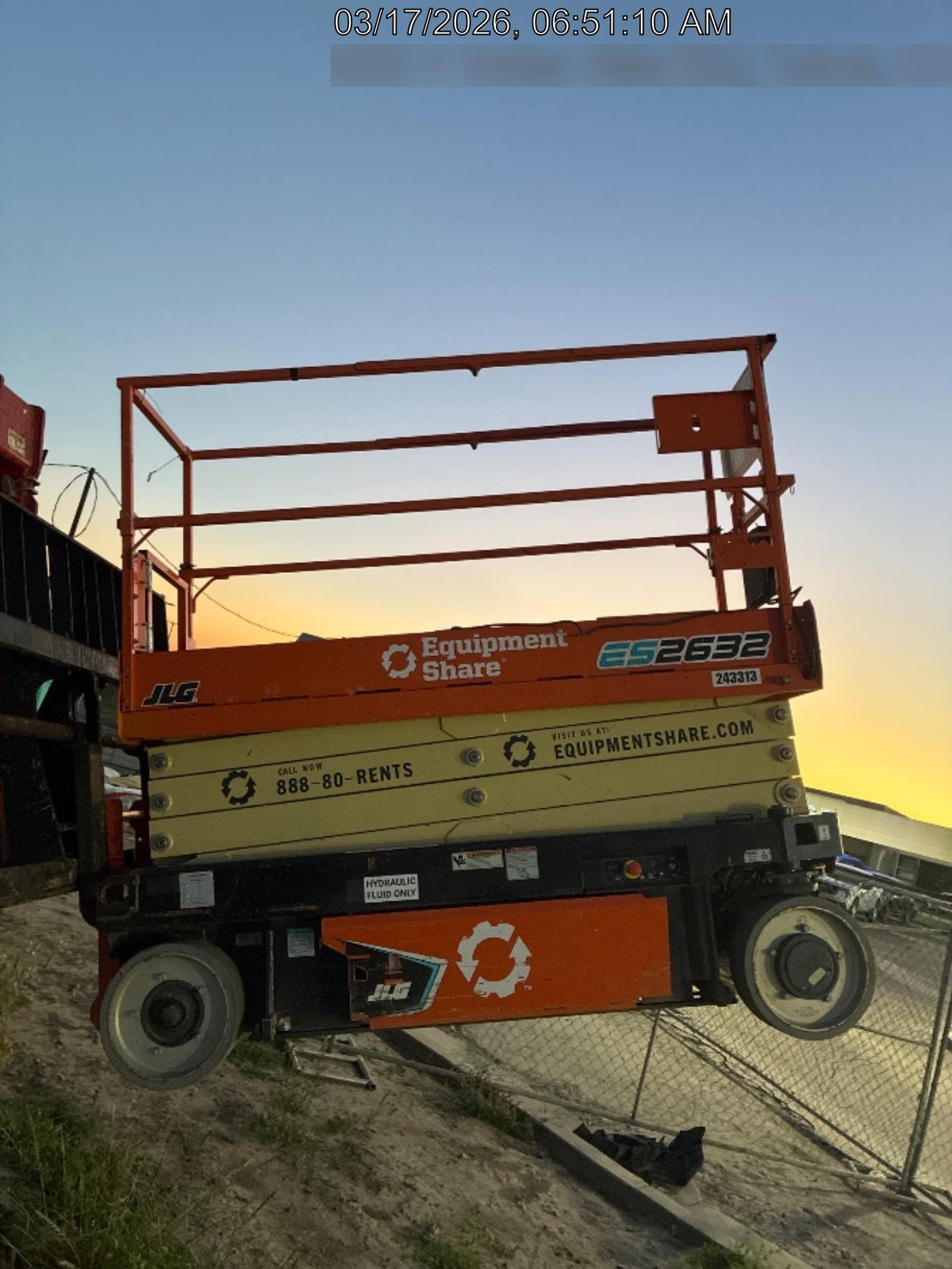 2022 JLG ES2632