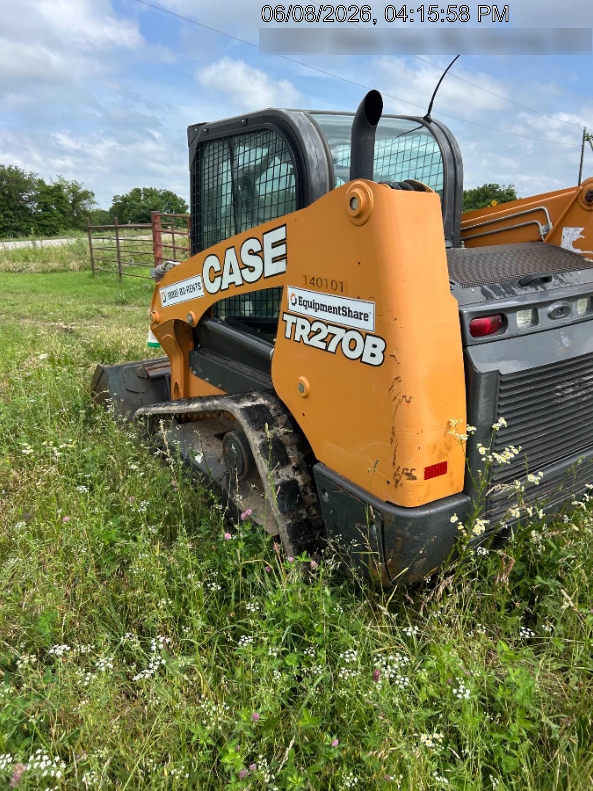 2021 CASE TR270B