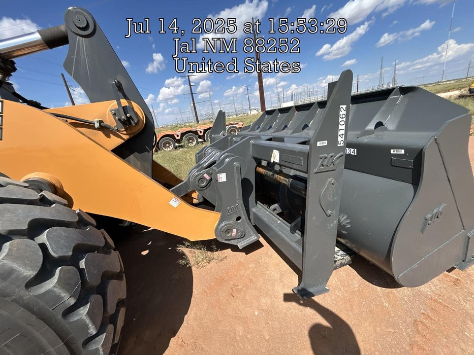 2025 CASE Case 96" Fork Set