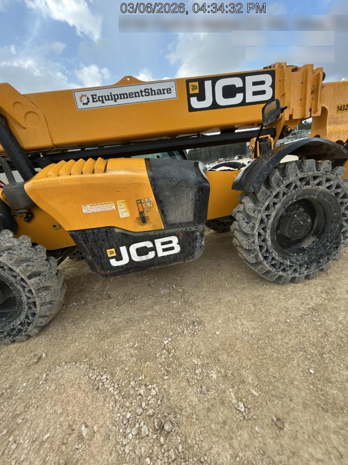 2021 JCB 510-56