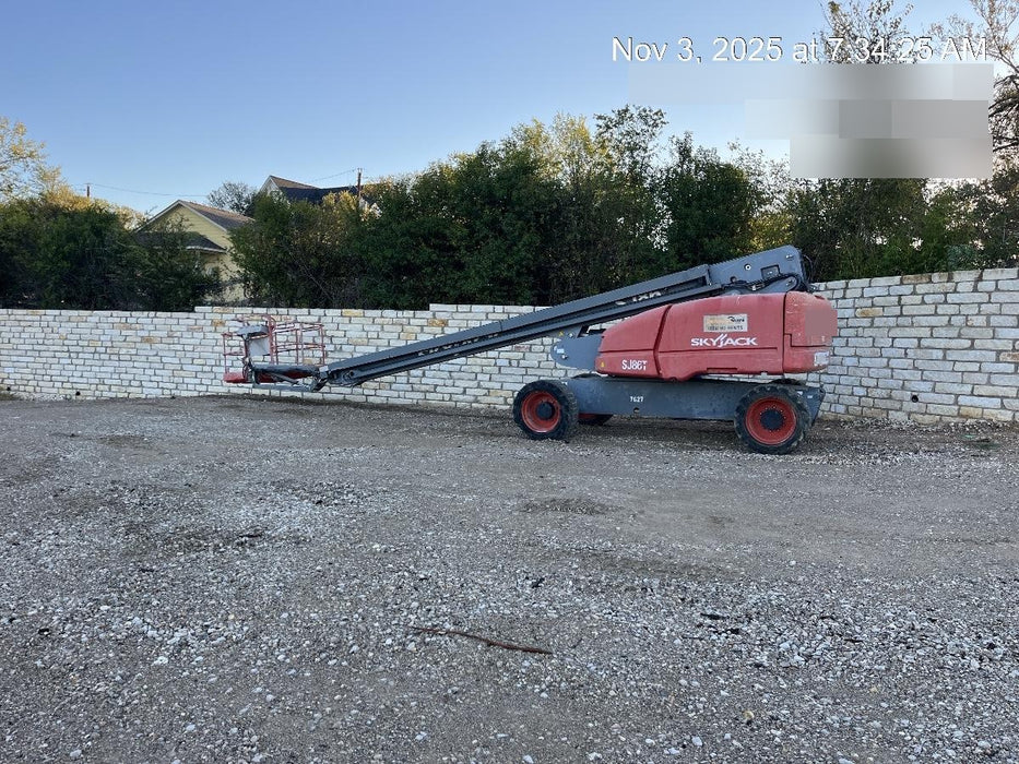 2018 Manitou MTA10055 MTA10055 - 74 HP T4, Canopy, Worklights/Strobe, Beacon, 66" Carriage, 60" Forks, Solid Tires, Lift Hook, Aux Hydraulics