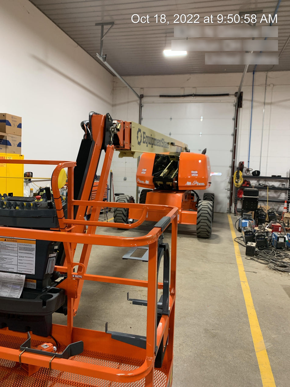 2022 JLG 660SJ