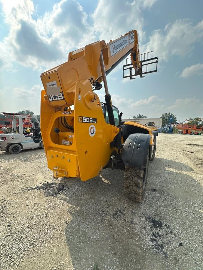 2022 JCB 509-42