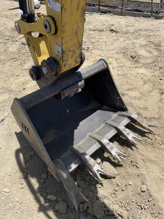 2021 DOOSAN 30" Bucket - Doosan