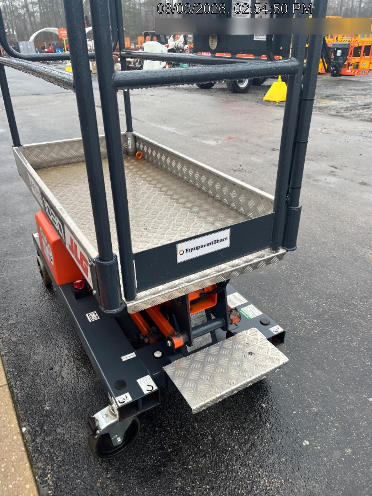 2023 JLG 1030P