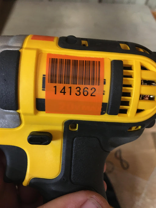 2021 DEWALT DCF883M2