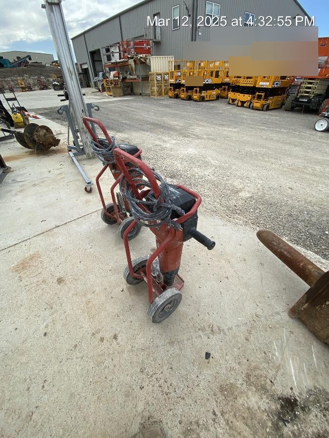 2022 HILTI TE 3000-AVR