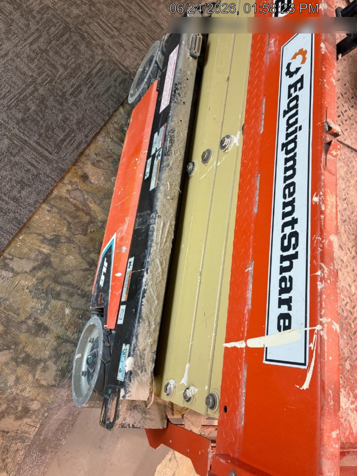 2021 JLG ES1932