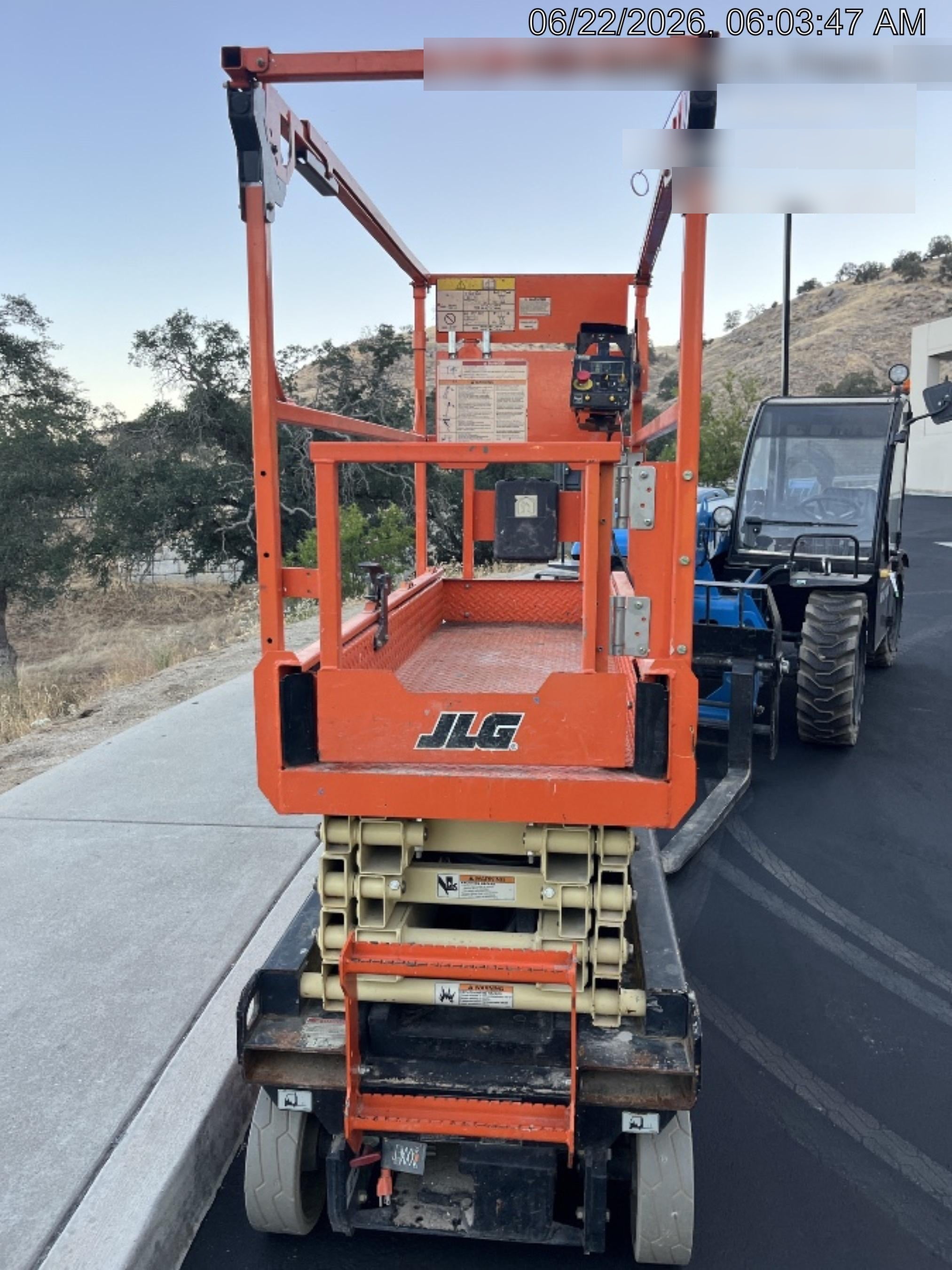 2022 JLG ES1932