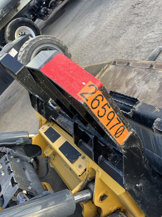 2021 TAKEUCHI 48" Pallet Forks - Takeuchi