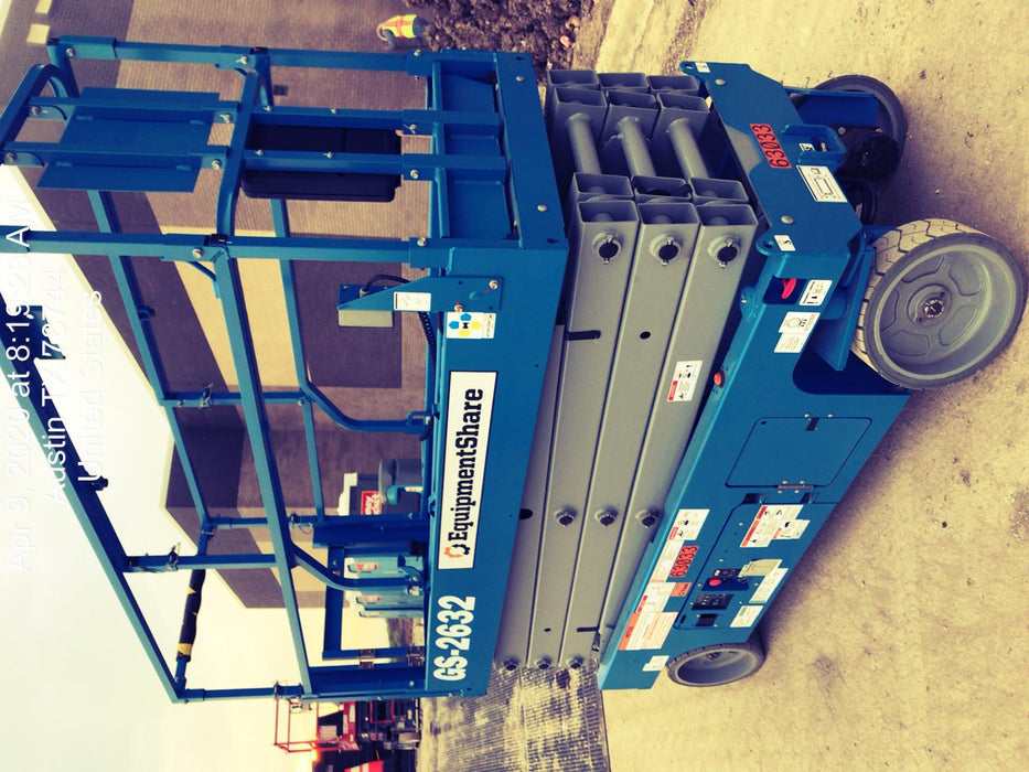 2020 Genie GS-2632 Standard, Folding half height swing gate