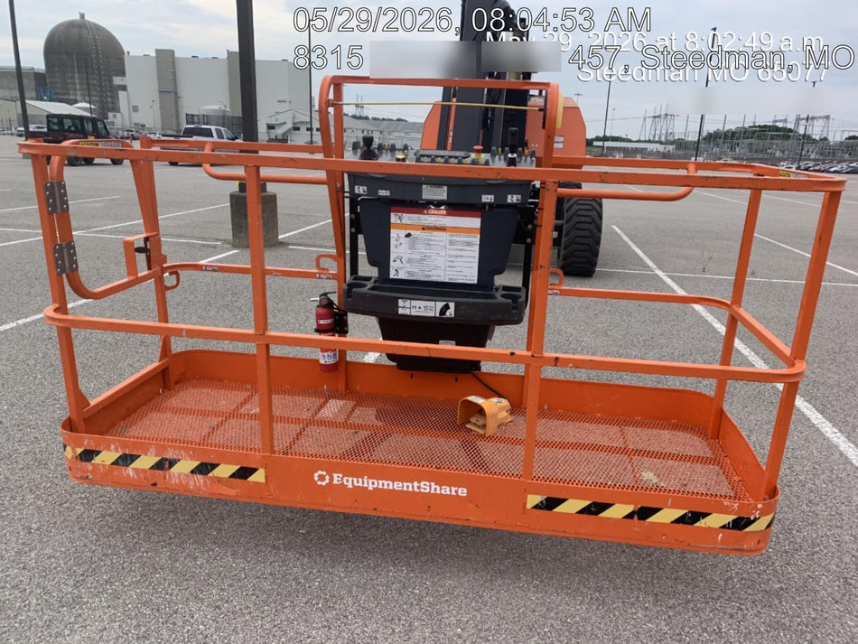 2025 JLG 800AJ