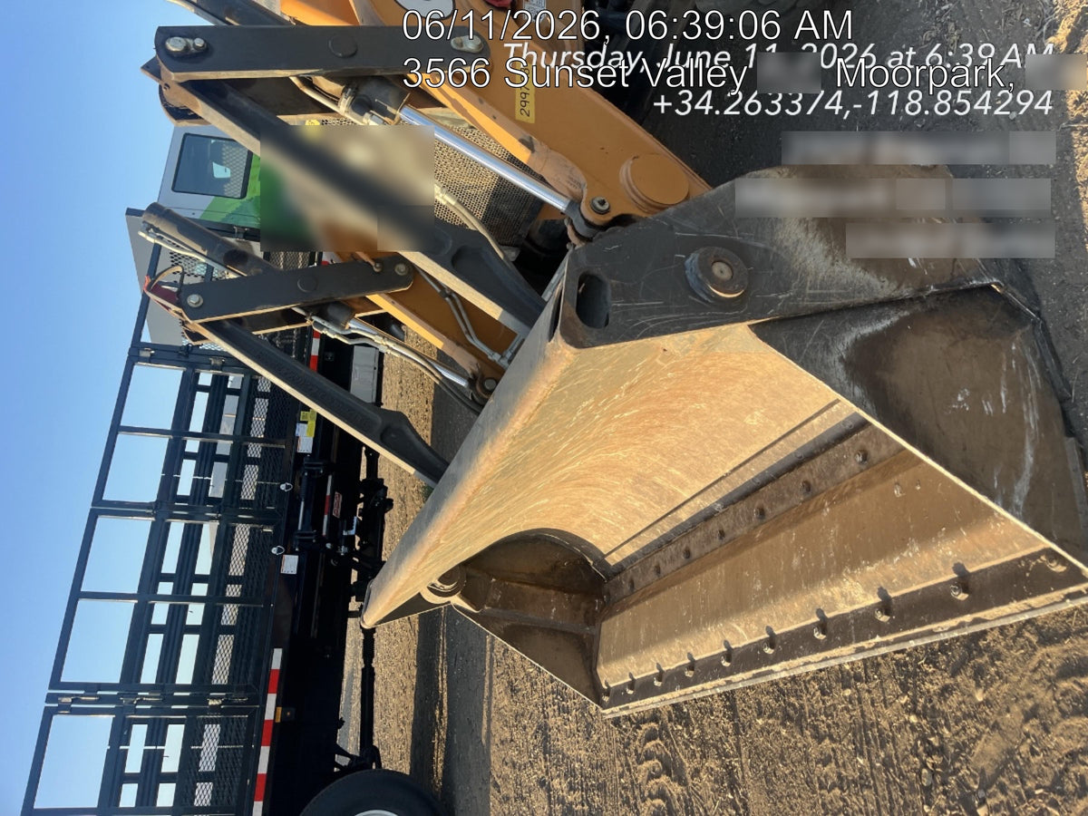 2023 CASE 570N EP