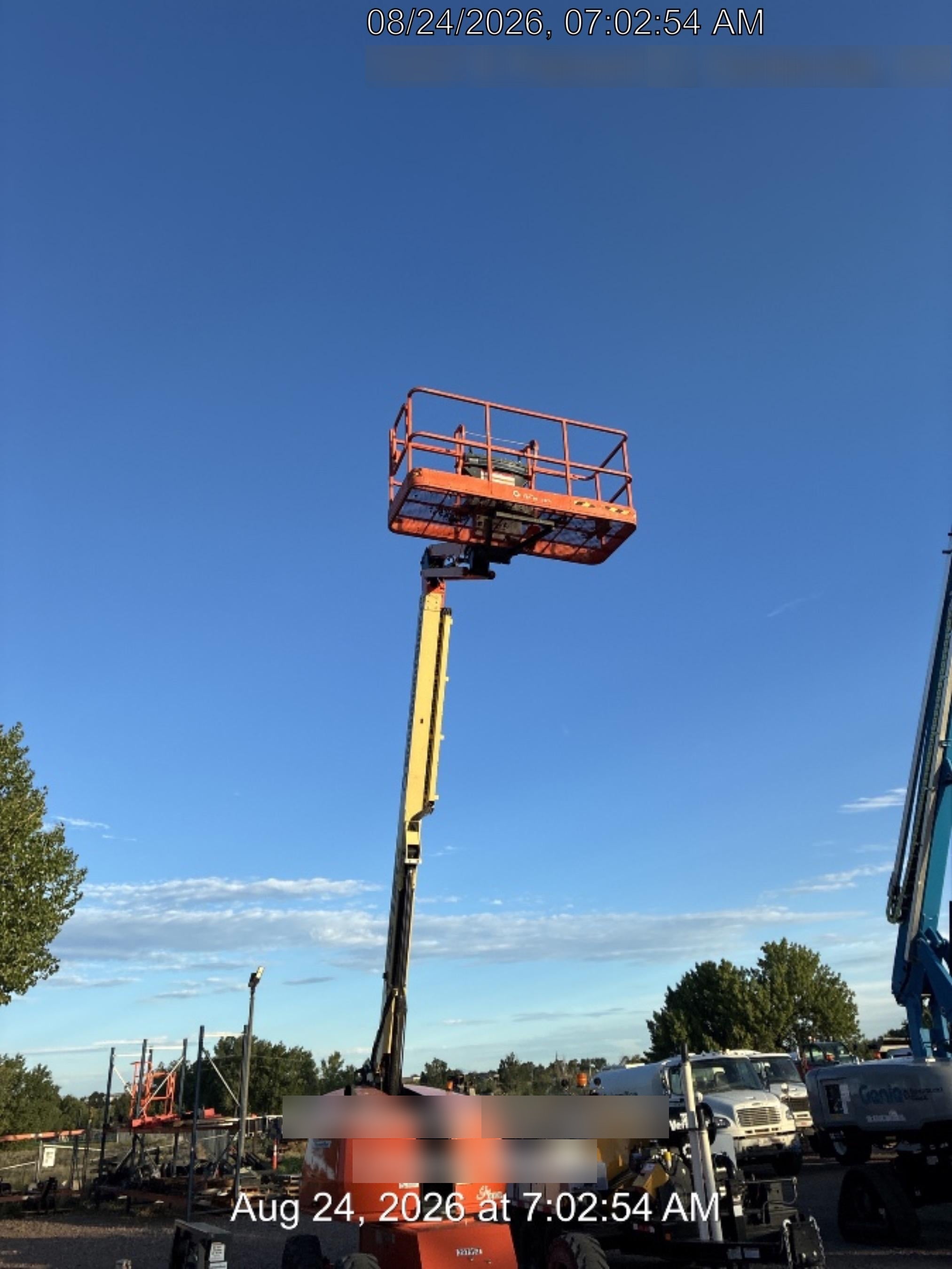 2023 JLG 460SJ
