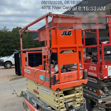 2022 JLG ES1932
