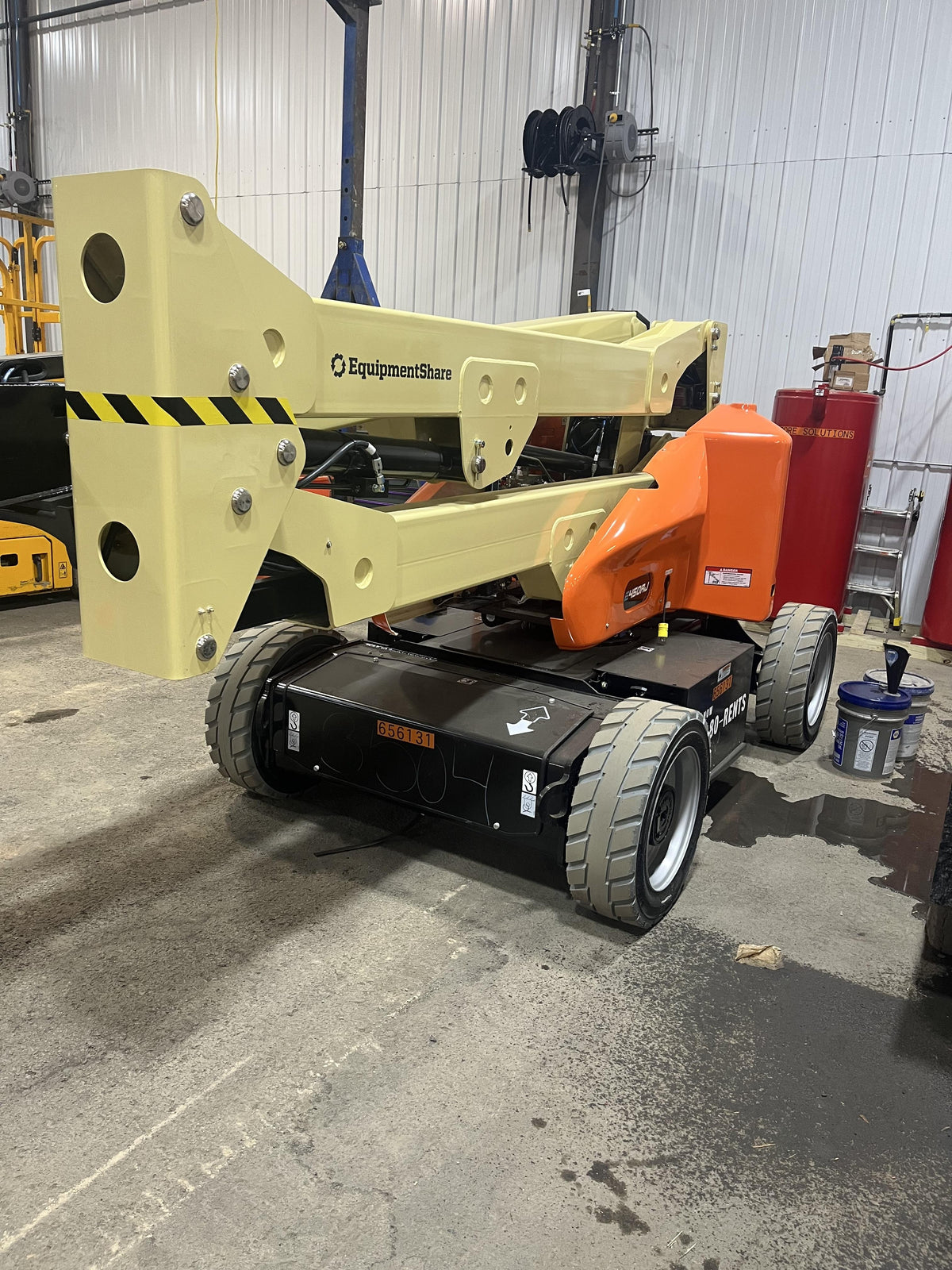 2026 JLG E450AJ