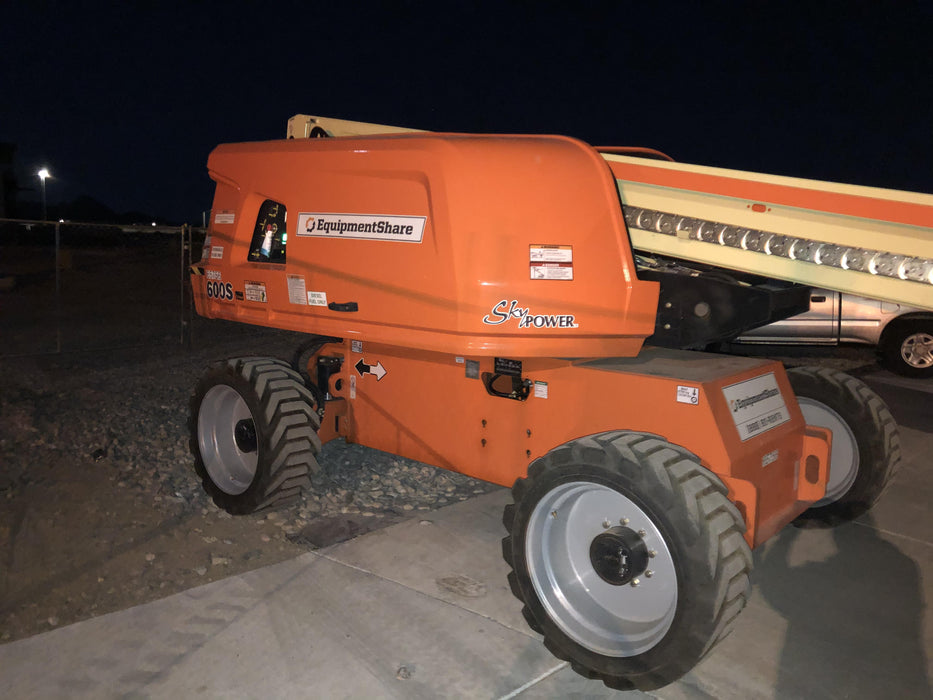2020 JLG 600S