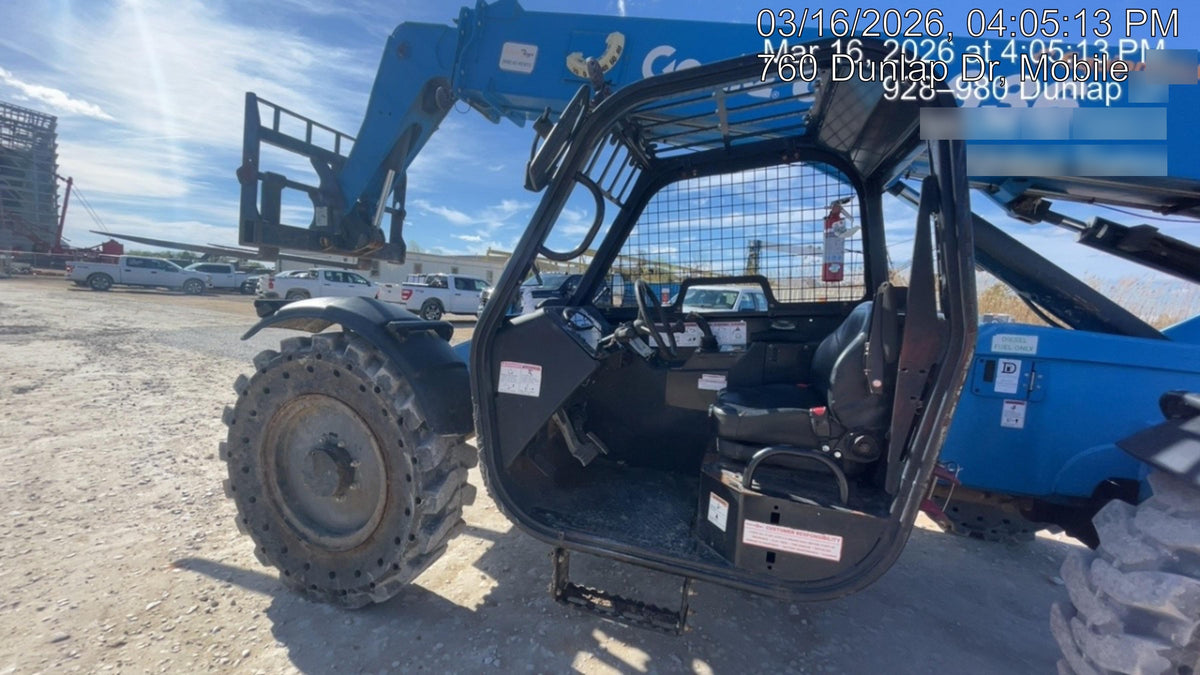 2018 Genie GTH-636 Genie GTH-636 w/Open ROPS, Solid Tires, Work Light/Beacon, 48" Carriage and Forks