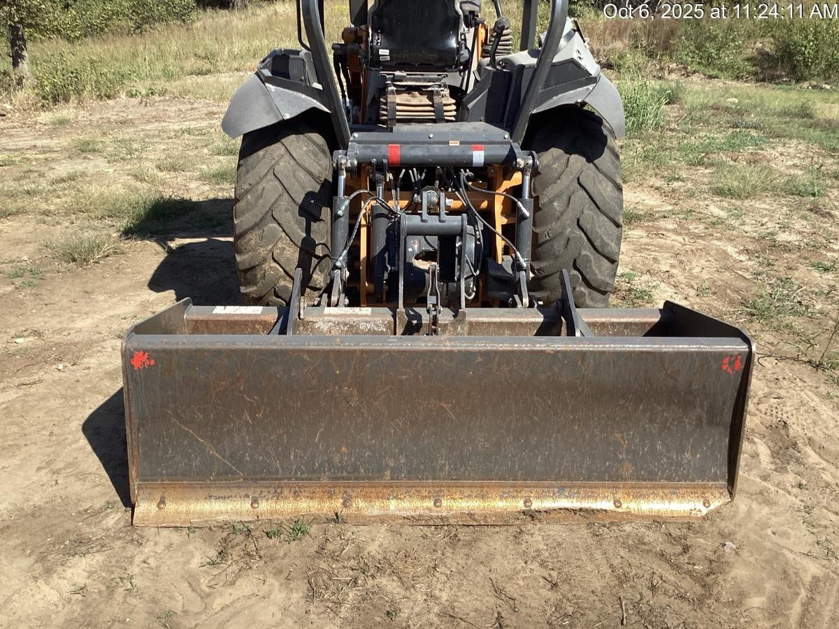 2023 CASE 570N EP