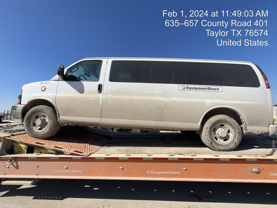 2023 CHEVROLET Express Van - Rental