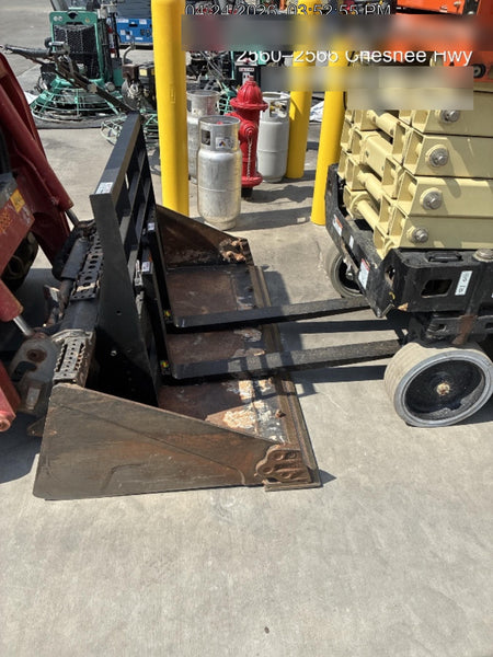 2026 ARROW MATERIAL HANDLING 48" Pallet Forks - Arrow