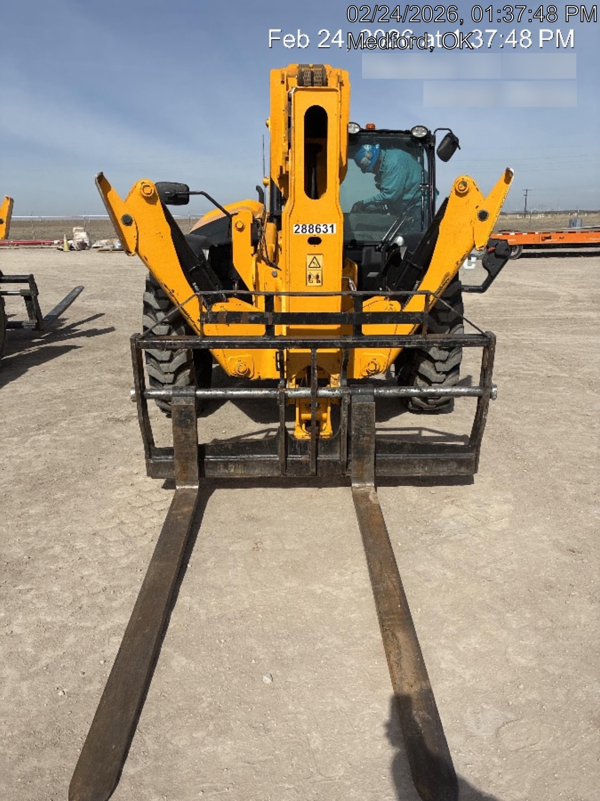 2023 JCB 512-56