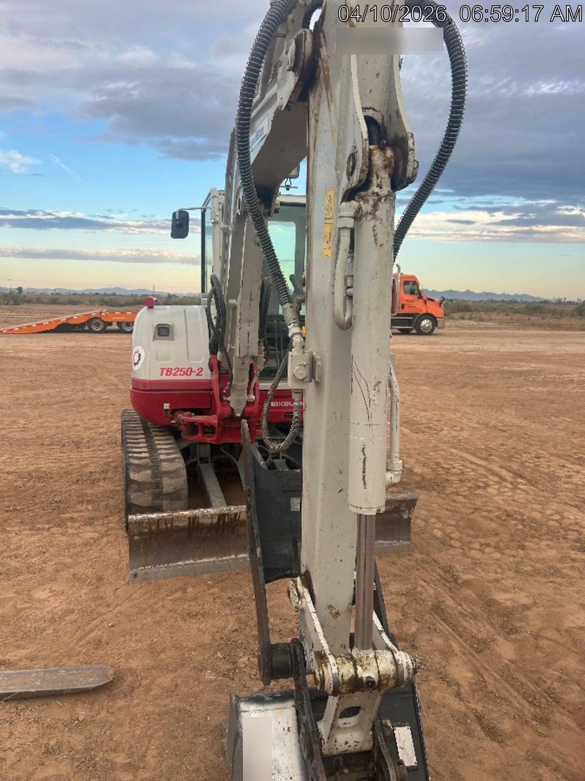 2023 TAKEUCHI TB250-2CR