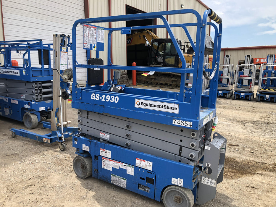 2020 Genie GS-1930 Fixed rails with chain entry gate - Pre A92.20