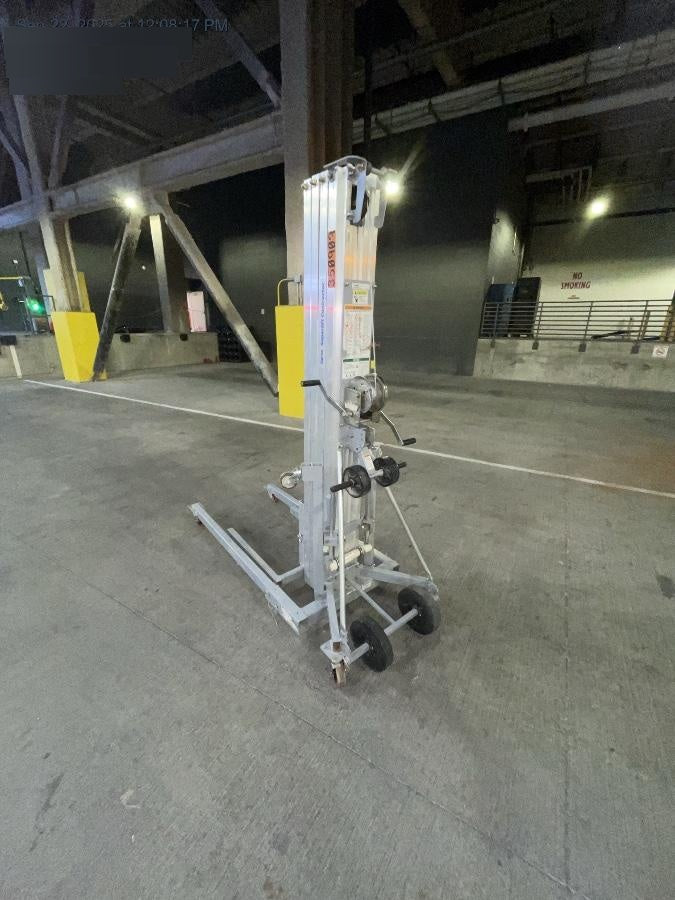 2023 GENIE SLC-24
