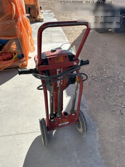 2020 HILTI TE 3000-AVR