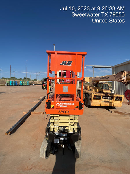 2023 JLG ES2632