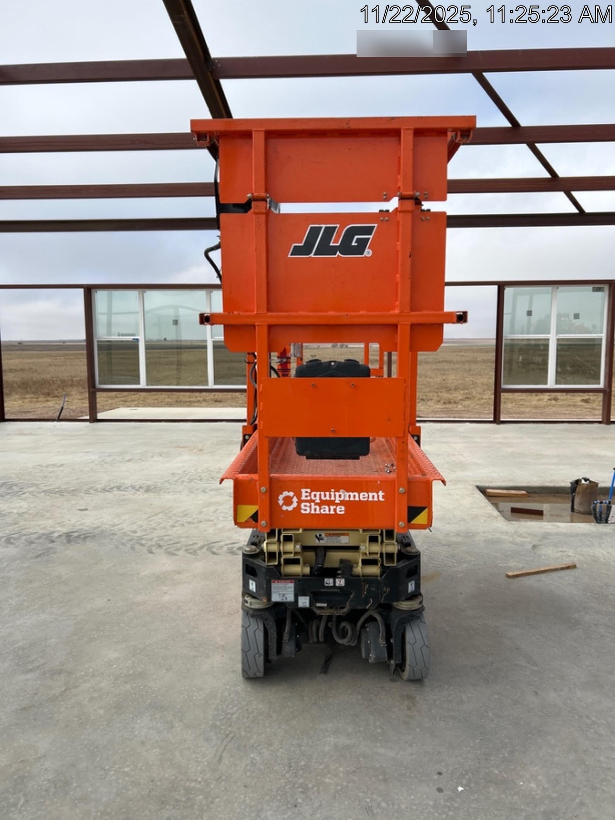 2022 JLG ES1932