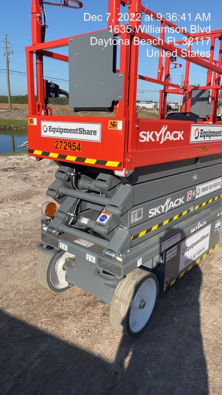 2023 SKYJACK SJ3226