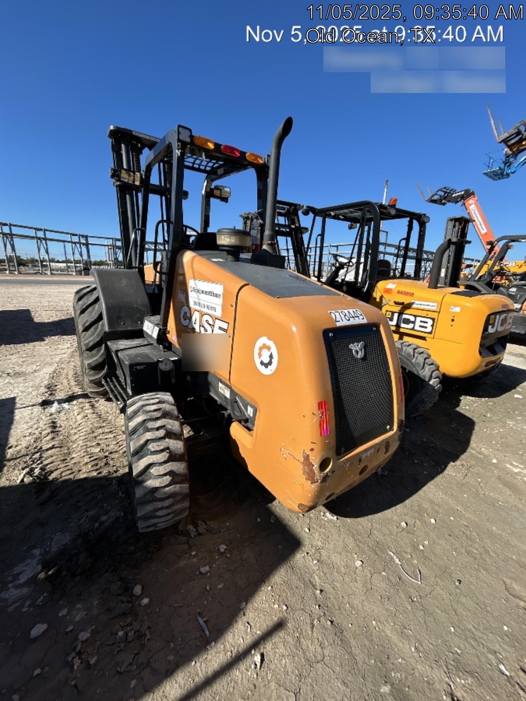 2023 CASE 588H