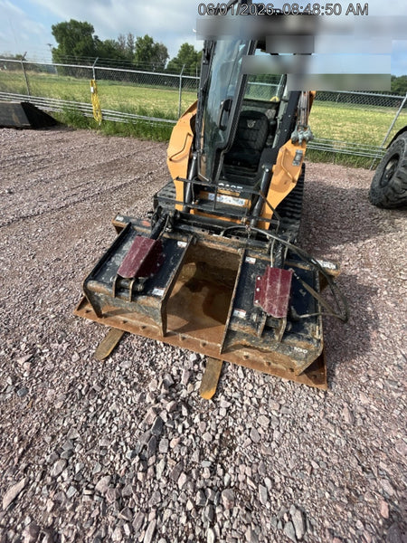 2021 CASE TR270B