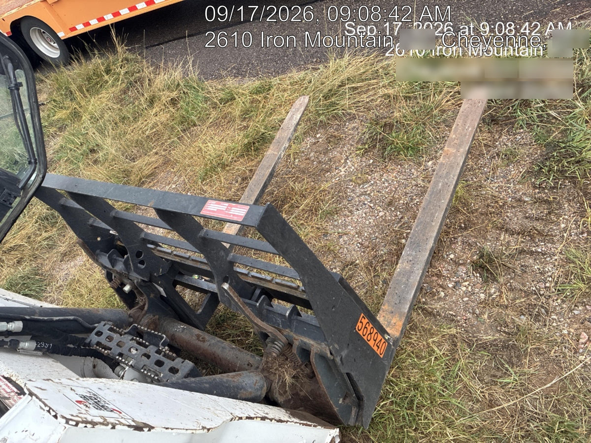 2025 ARROW MATERIAL HANDLING 48" Pallet Forks - Arrow