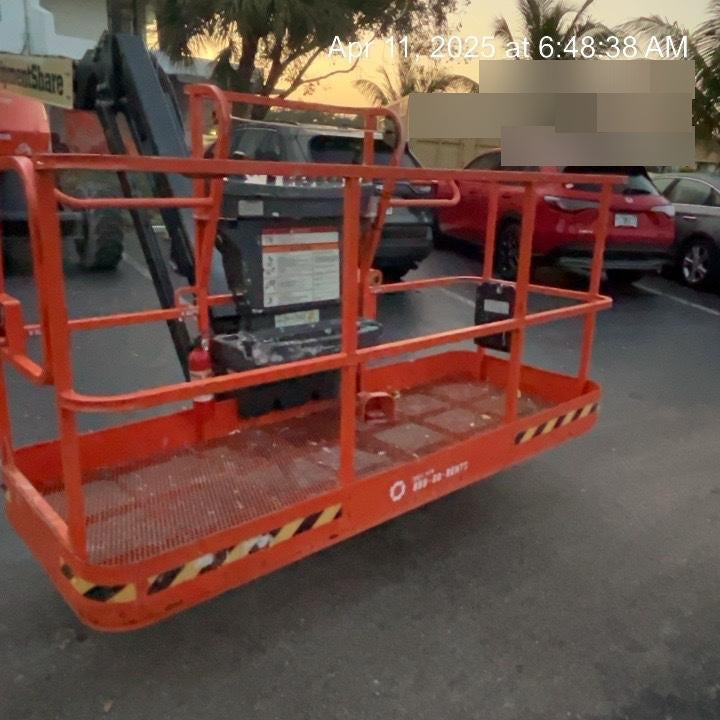 2023 JLG 460SJ