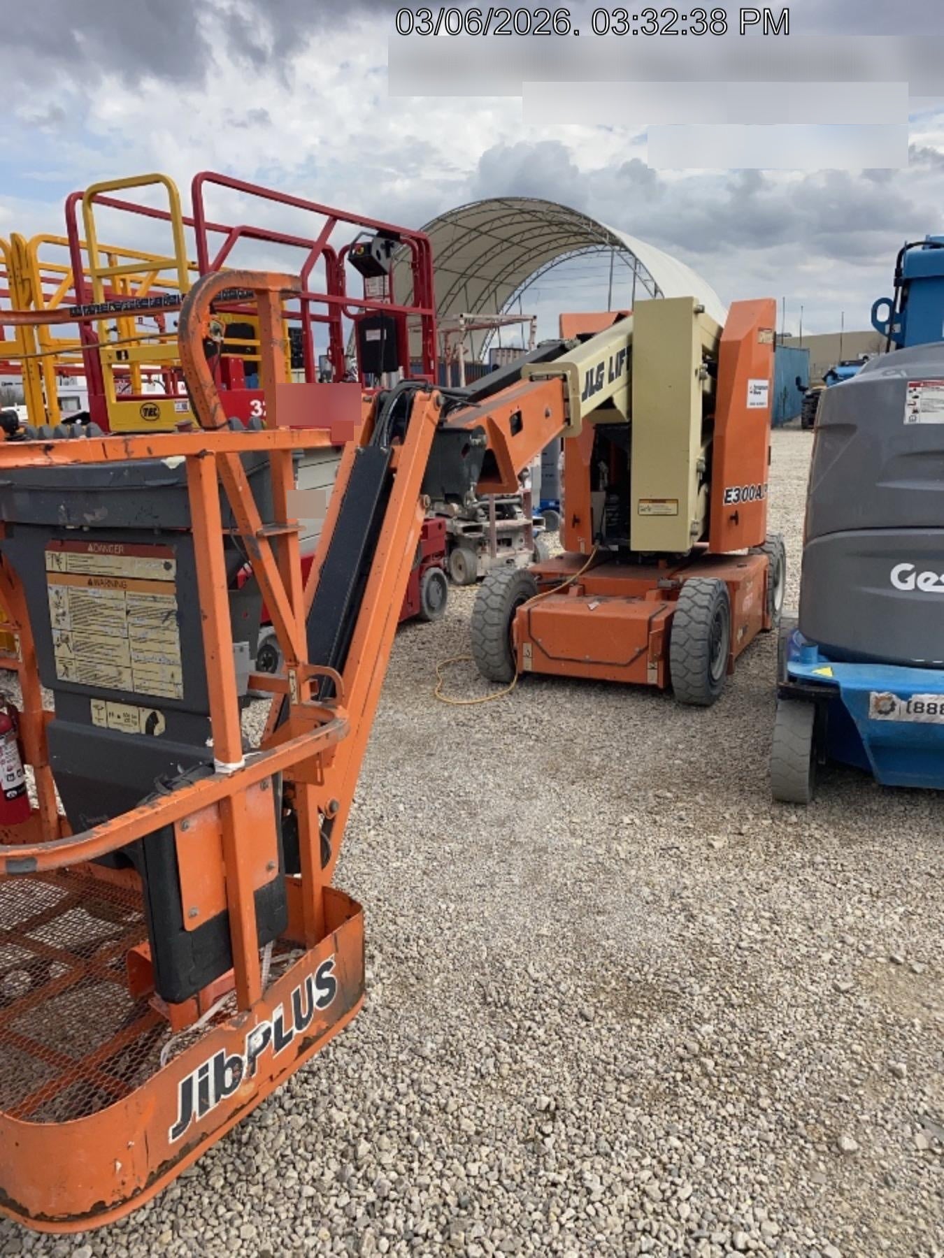 2019 JLG E300AJP