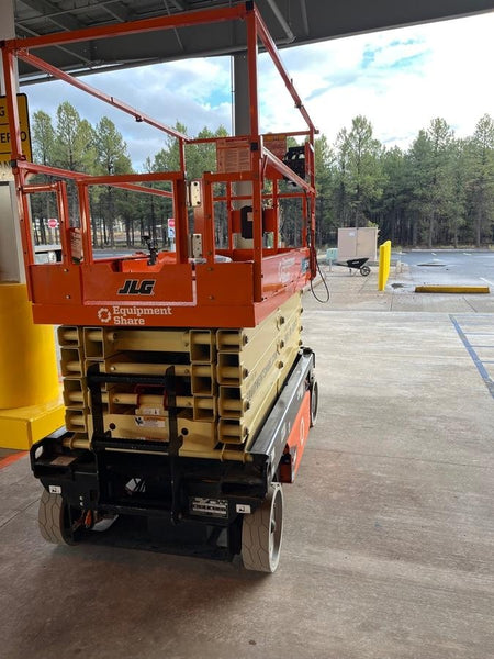2025 JLG ES3246