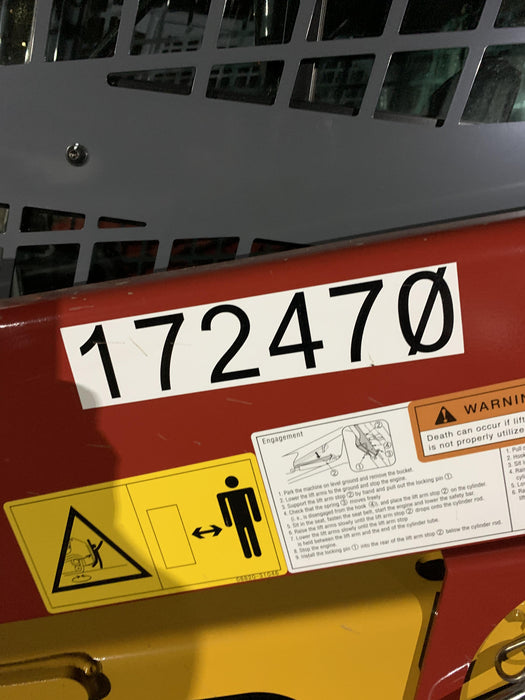 2021 TAKEUCHI TL8R2-CR