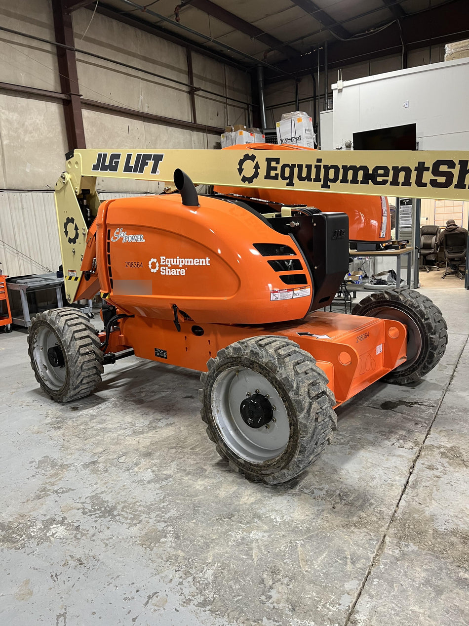 2023 JLG 600AJ