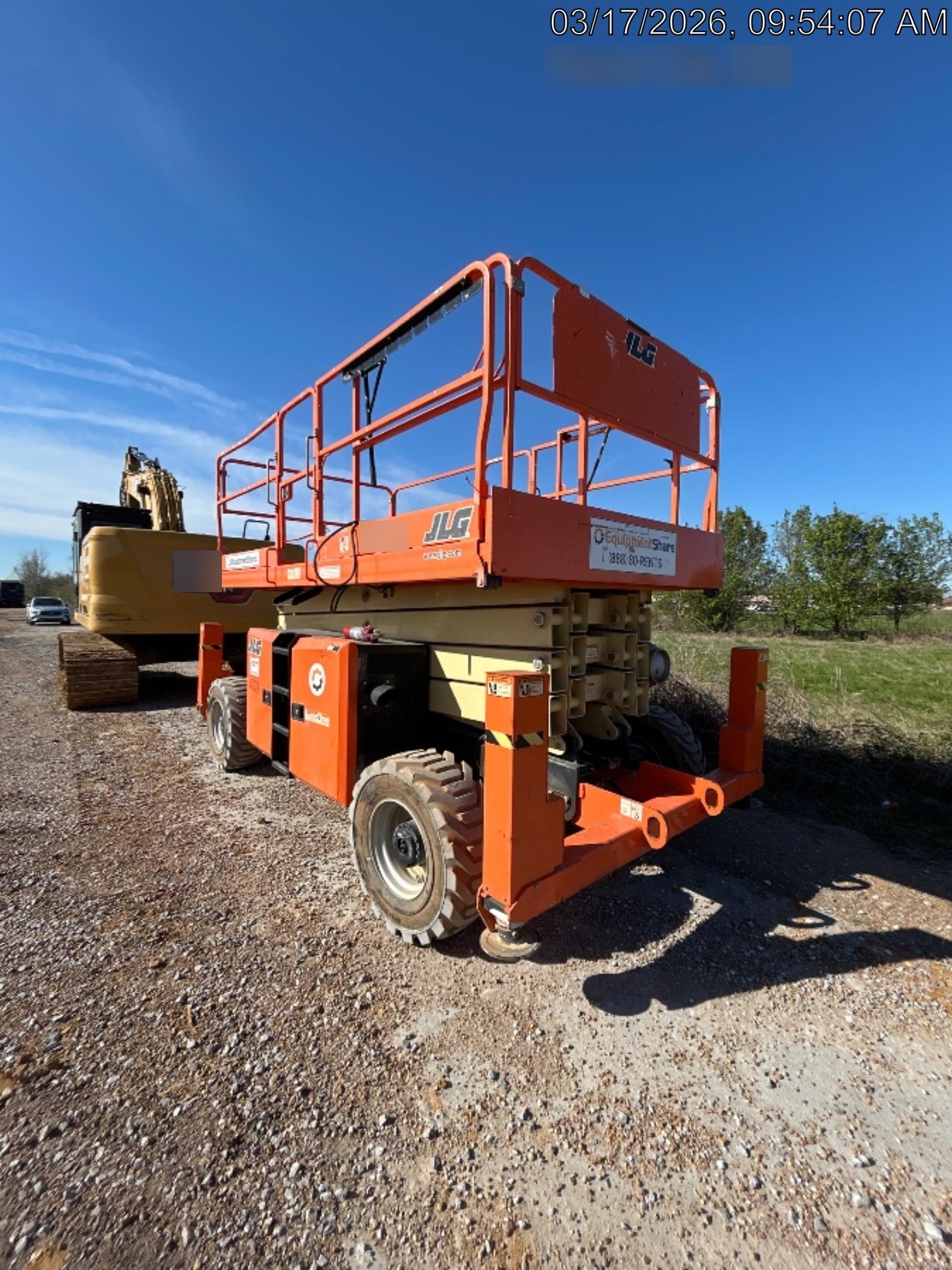 2019 JLG 430LRT