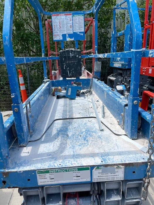 2019 Genie GS-1930 Fixed Rails with Chain Entry