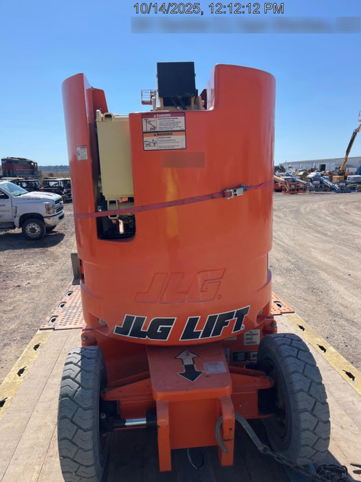 2019 JLG E300AJP