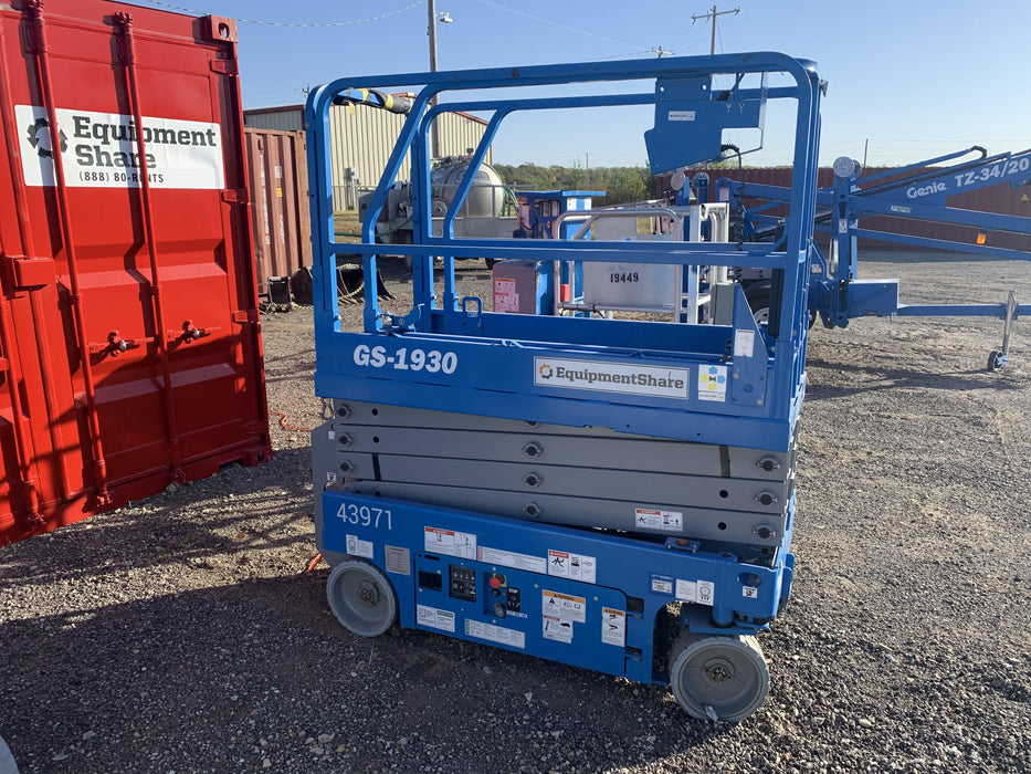 2019 Genie GS-1930 Fixed rails with chain Entry