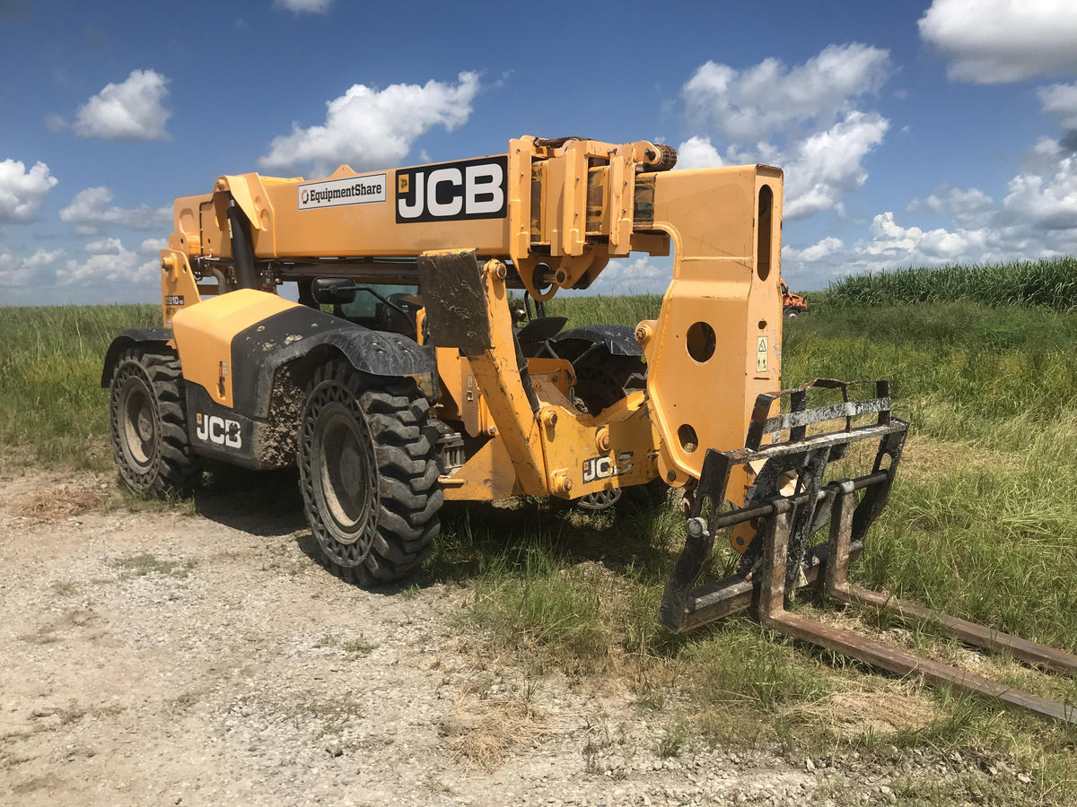 2019 JCB 510-56 Canopy, 74 HP, Solid Tires, STD Worklight, Beacon, Aux Hydraulics, Lifting Eye, Back up Alarm w/66" Carriage/60" Forks