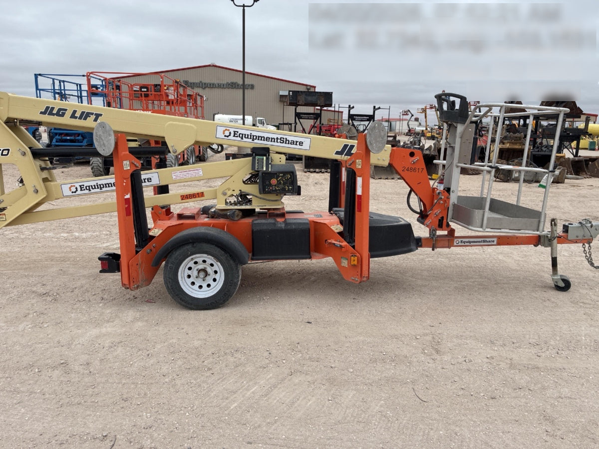 2022 JLG T350